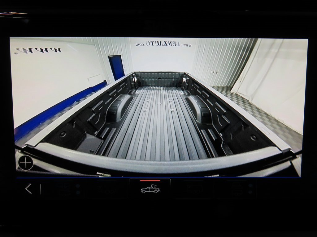 Used 2025 GMC Sierra 2500 AT4X image 22