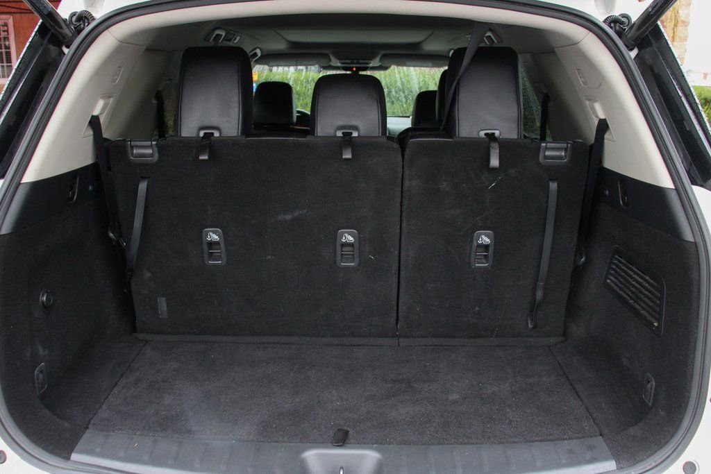 Used 2024 Nissan Pathfinder SL w/ SL Premium Package image 8