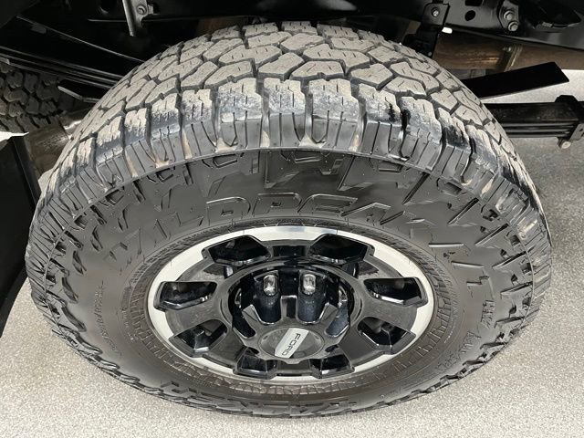Used 2025 Ford F350 Platinum w/ Tremor Off-Road Package AWD/4WD image 15