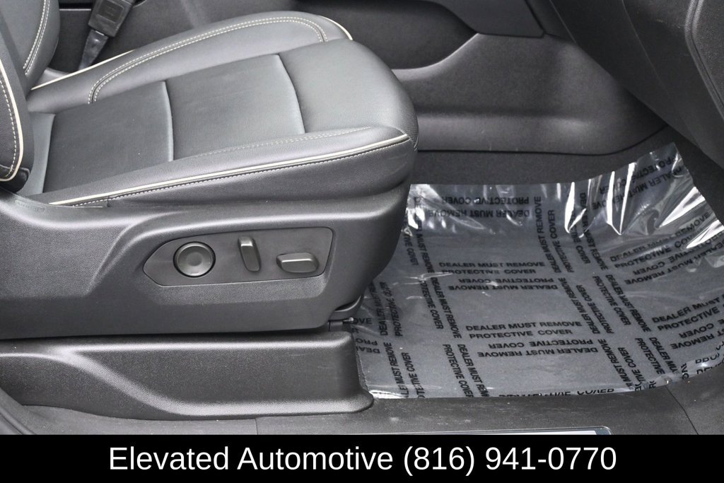 Used 2023 Chevrolet Tahoe Premier w/ Premium Package 2 RWD image 7