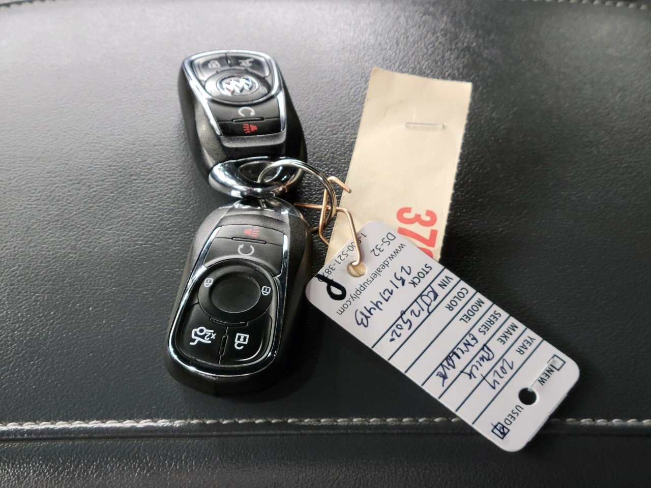 Used 2024 Buick Enclave Premium image 29