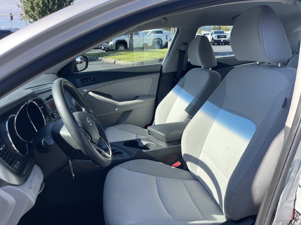 Used 2012 Kia Optima LX FWD image 16