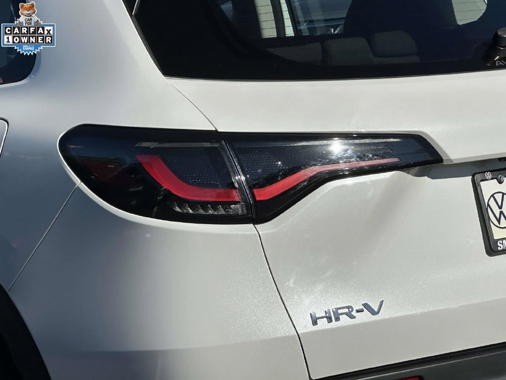 Used 2024 Honda HR-V LX image 9