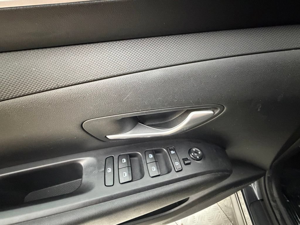 Certified 2023 Hyundai Tucson SEL AWD/4WD image 26