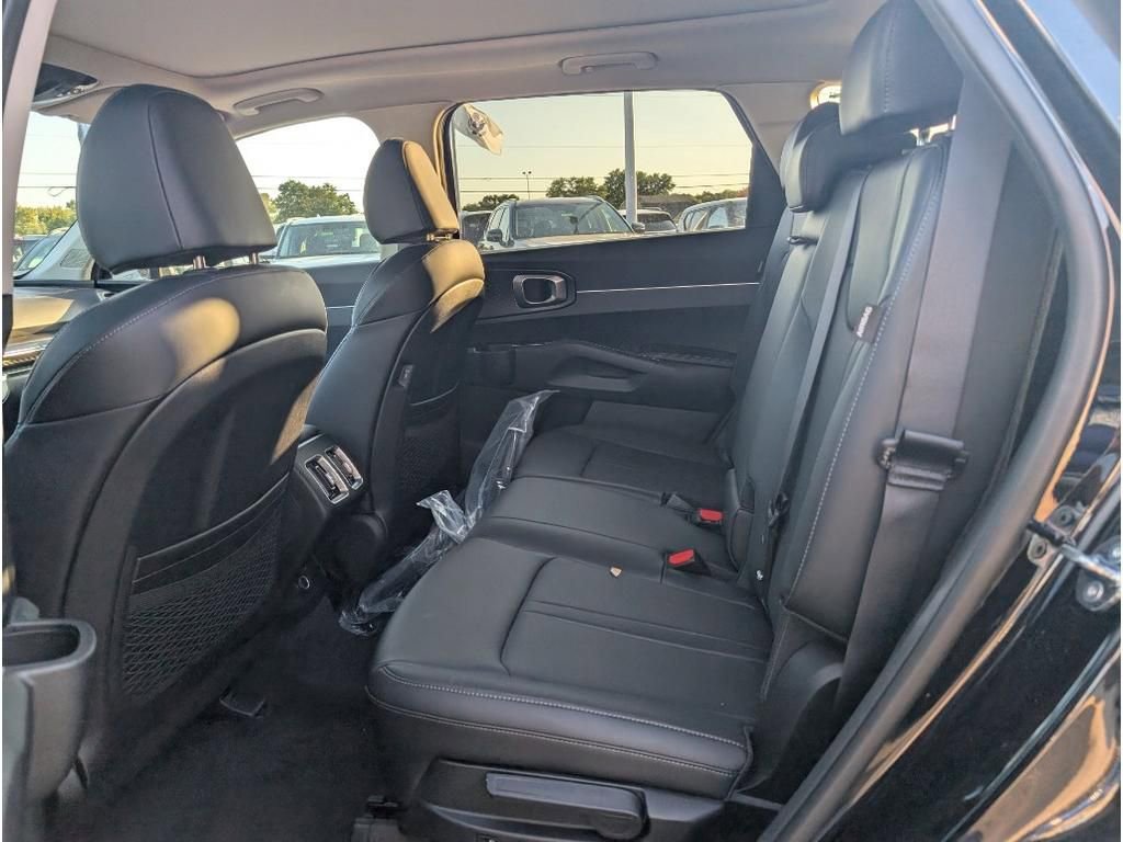 New 2025 Kia Sorento S w/ Panoramic Sunroof Package image 10