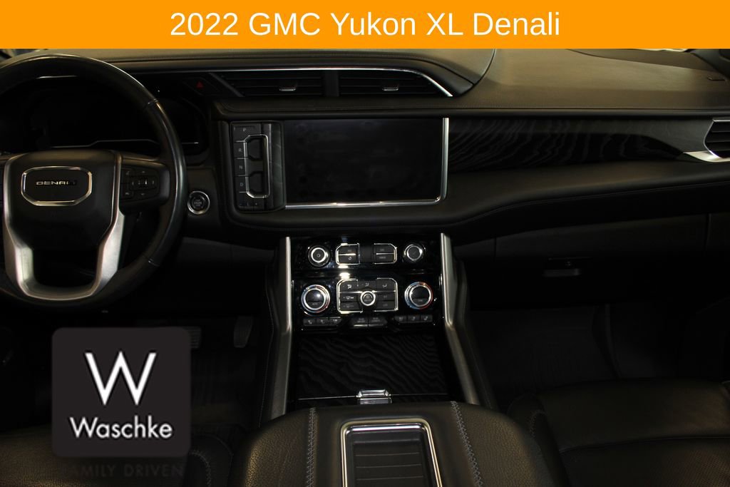 Used 2022 GMC Yukon XL Denali w/ Denali Premium Package AWD/4WD image 29