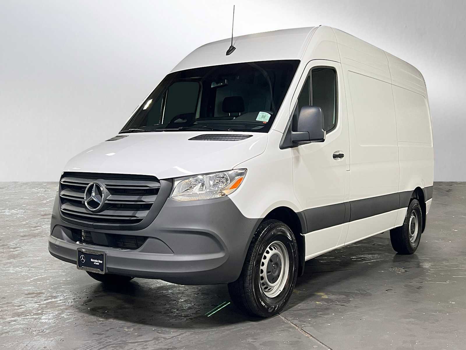 Used 2025 Mercedes-Benz Sprinter 2500 image 7