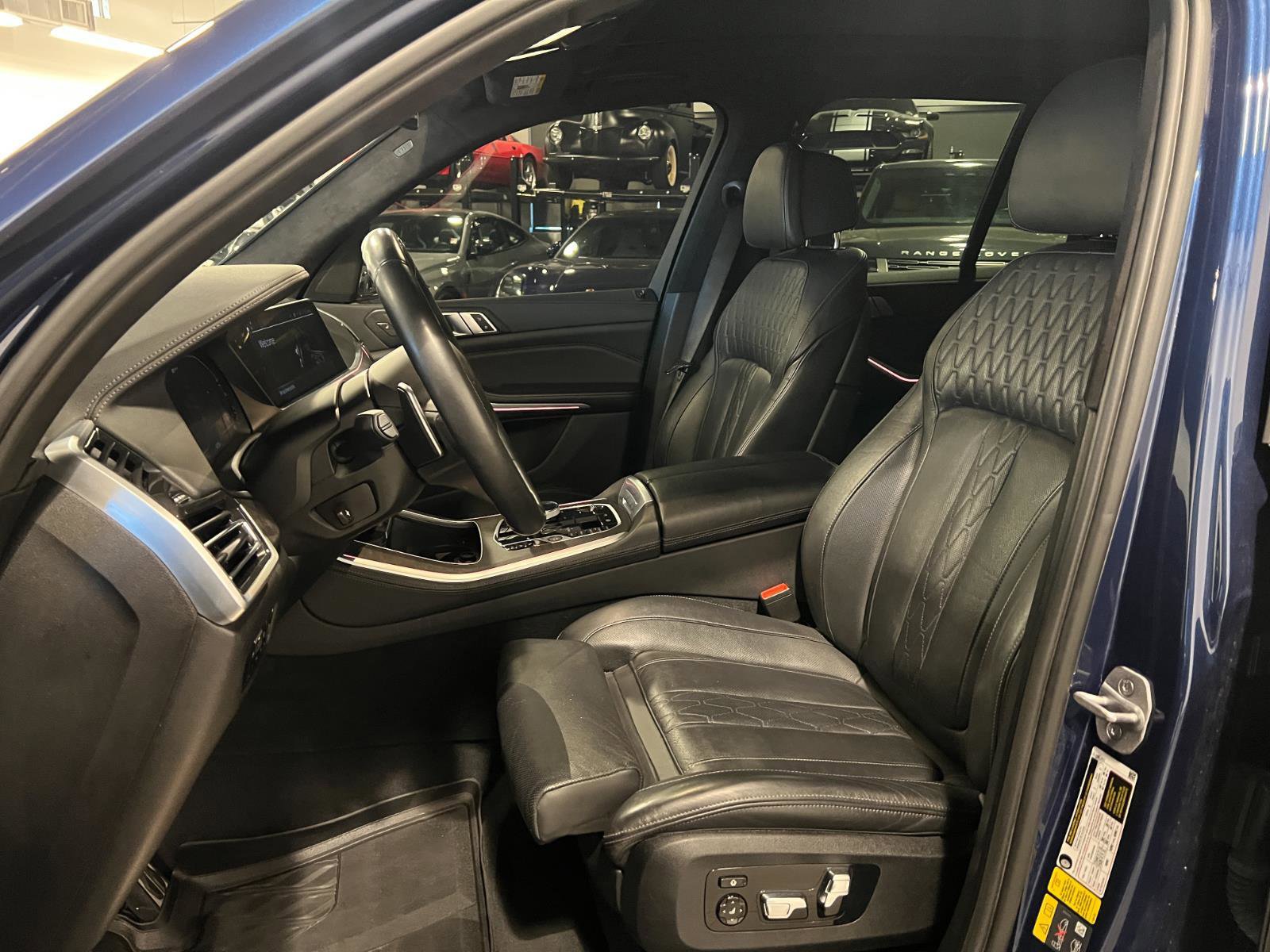 Used 2022 BMW X5 xDrive45e w/ M Sport Package image 9