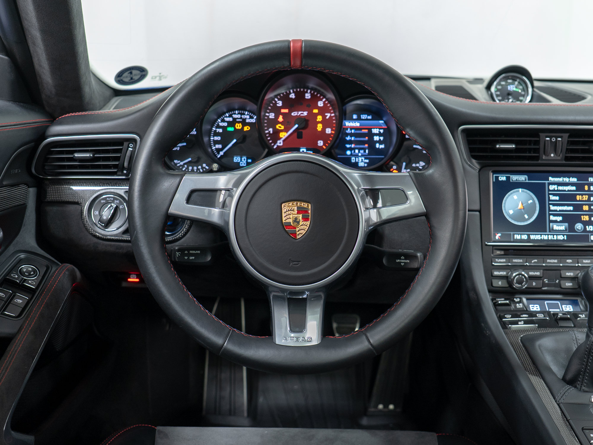 Certified 2016 Porsche 911 Carrera GTS RWD image 26