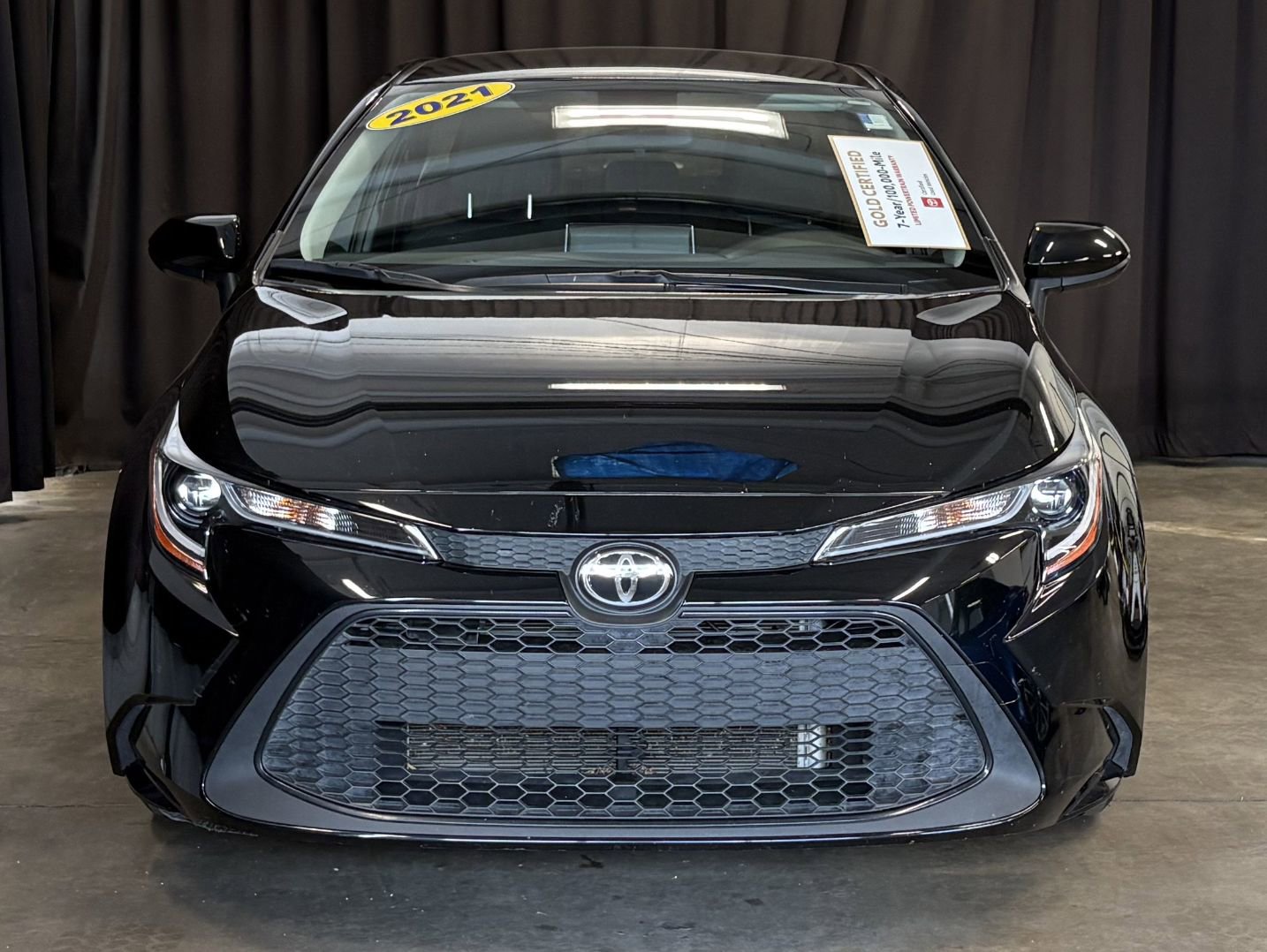 Used 2021 Toyota Corolla LE FWD image 5