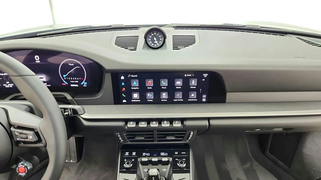 Used 2025 Porsche 911 Carrera RWD image 28