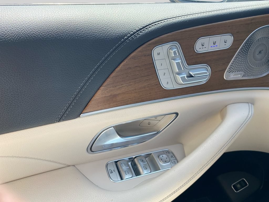 Used 2022 Mercedes-Benz GLS 450 4MATIC image 19