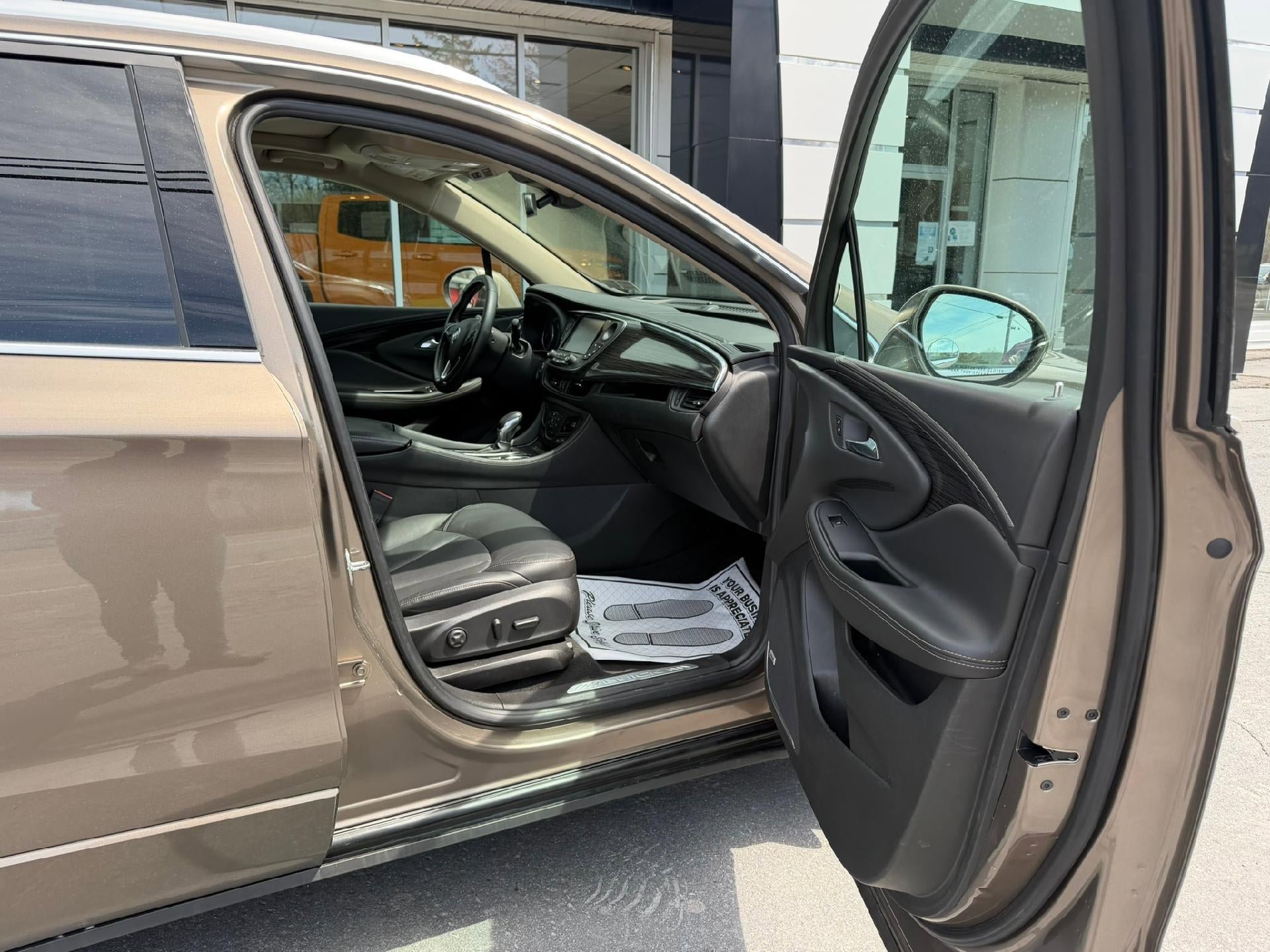 Used 2017 Buick Envision Premium AWD/4WD image 30