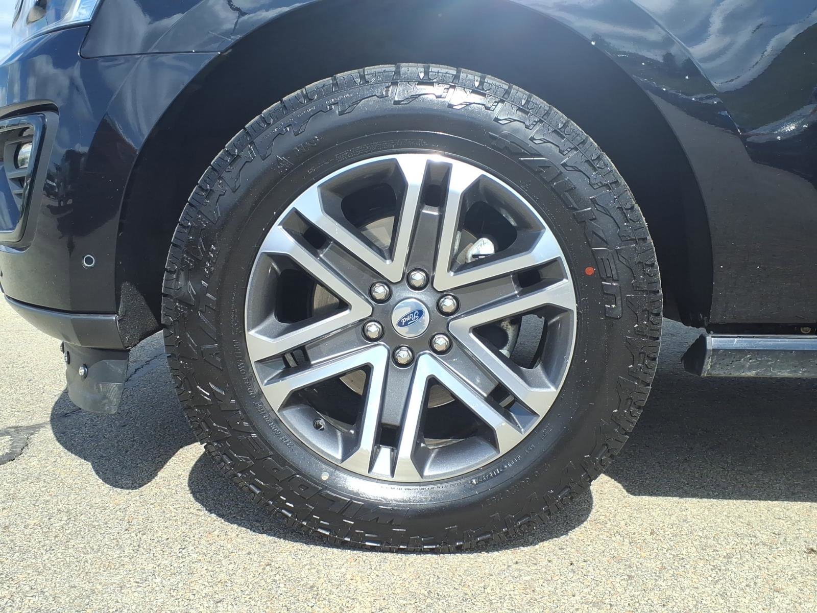 Used 2021 Ford Expedition Max Limited AWD/4WD image 7