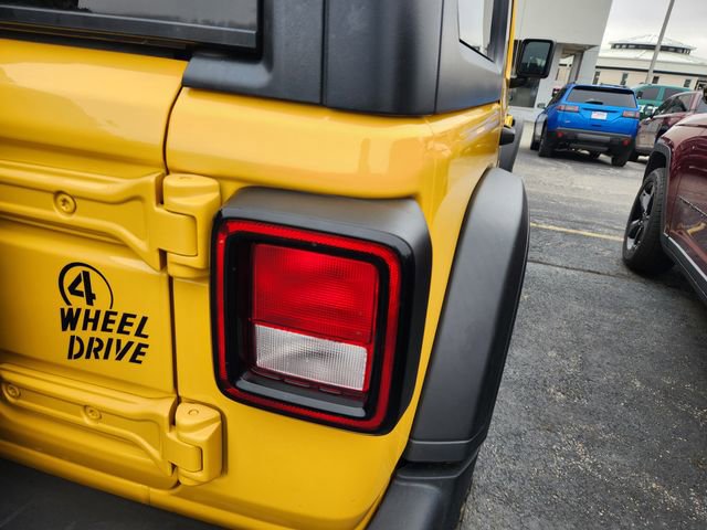Used 2021 Jeep Wrangler Unlimited Willys image 6