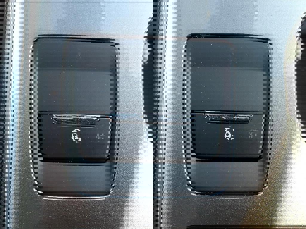 Used 2023 Ford Edge SEL w/ Convenience Package image 19