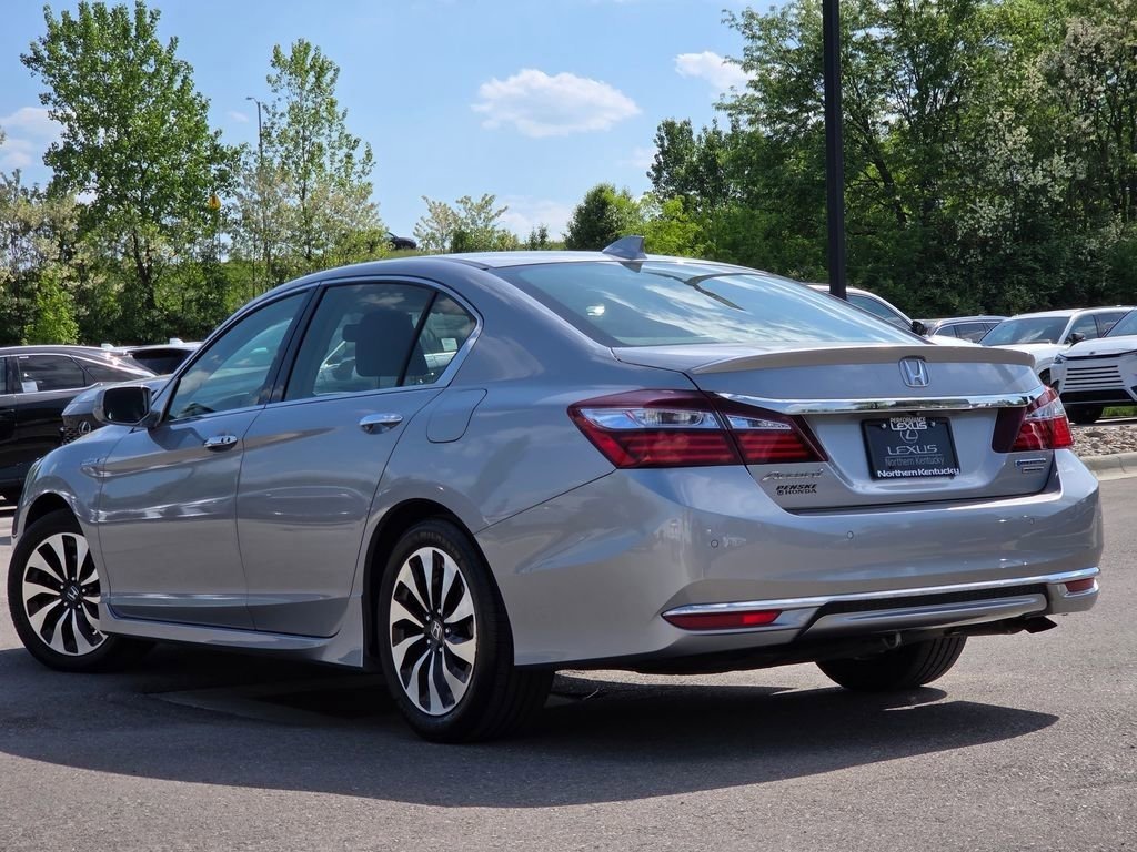 Used 2017 Honda Accord Touring image 24