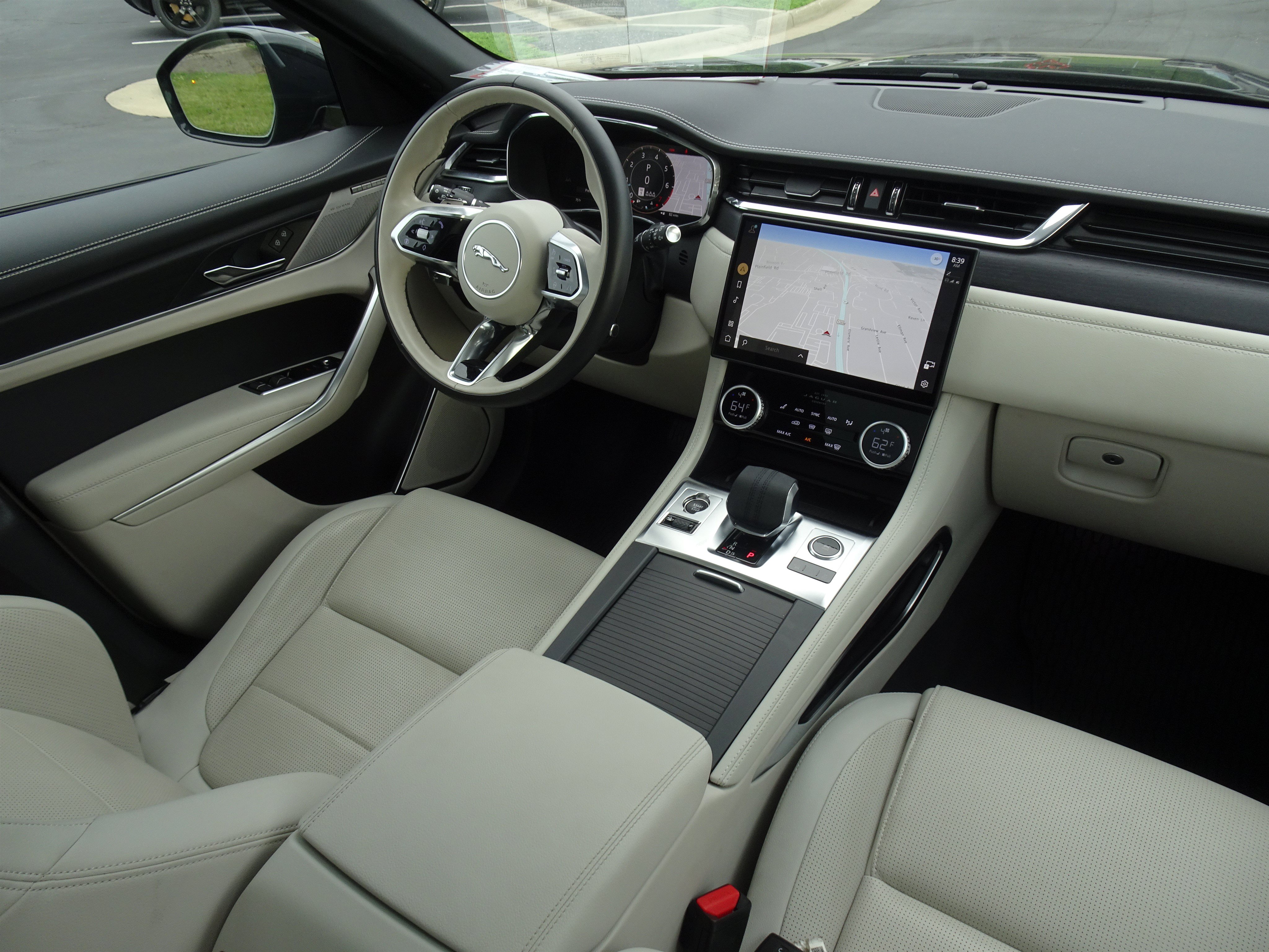 New 2025 Jaguar F-PACE R-Dynamic S AWD/4WD image 24