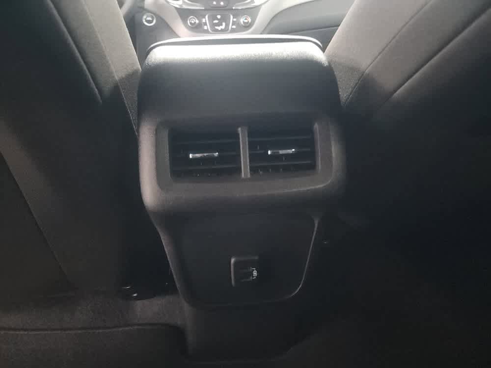 Used 2024 Chevrolet Equinox LS w/ LS Convenience Package FWD image 29