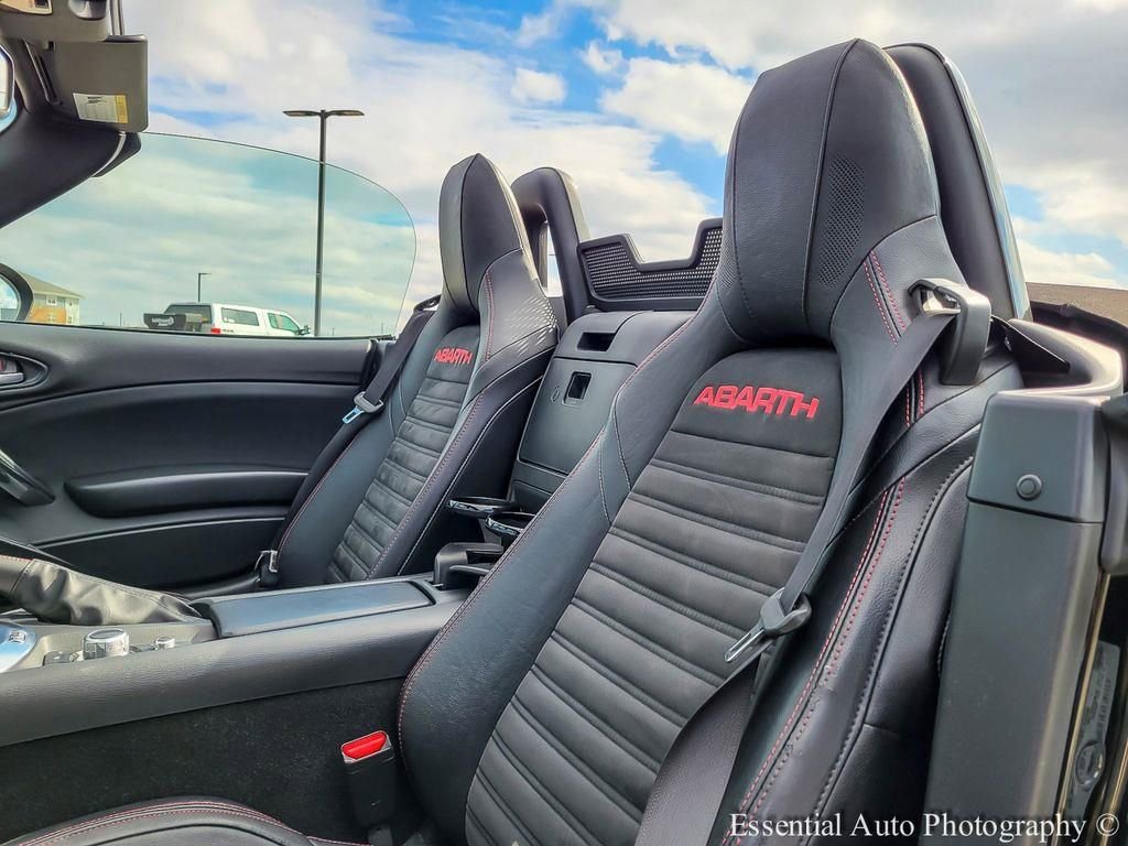 Used 2018 FIAT 124 Spider Abarth w/ Convenience Group image 10