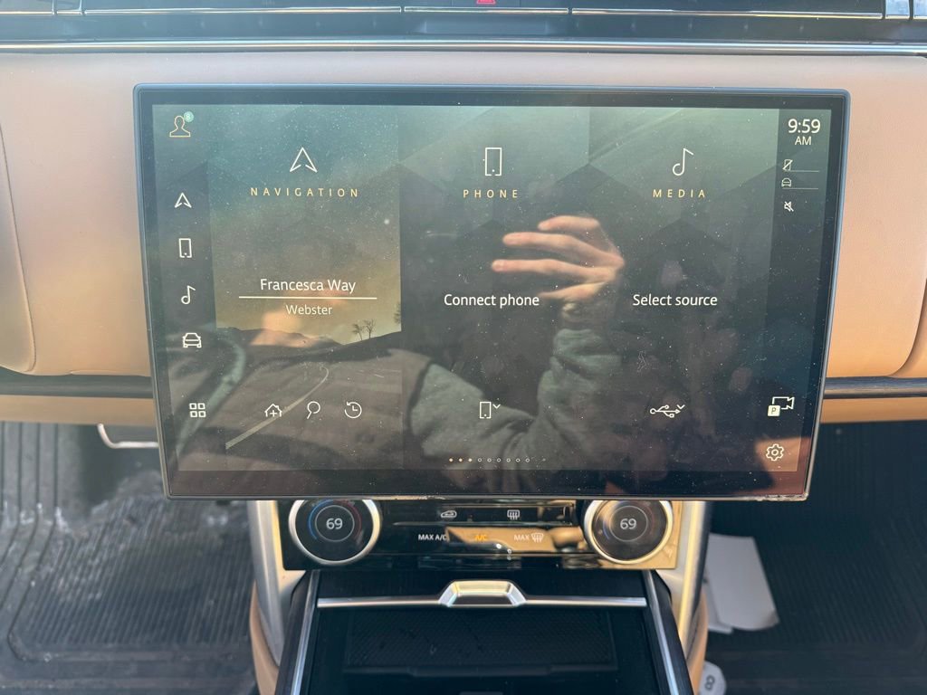 Used 2023 Land Rover Range Rover SE image 9