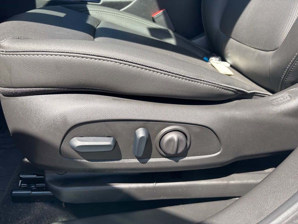 Certified 2024 Buick Encore GX Sport Touring w/ Comfort Package image 11