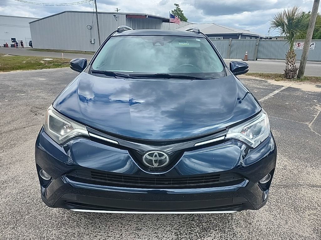 Used 2018 Toyota RAV4 XLE FWD image 14