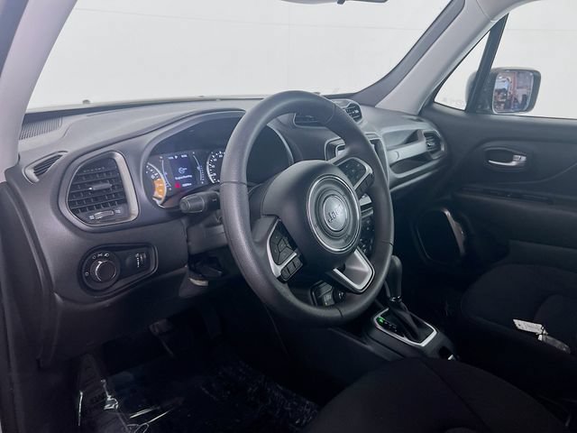 Used 2023 Jeep Renegade Latitude AWD/4WD image 11