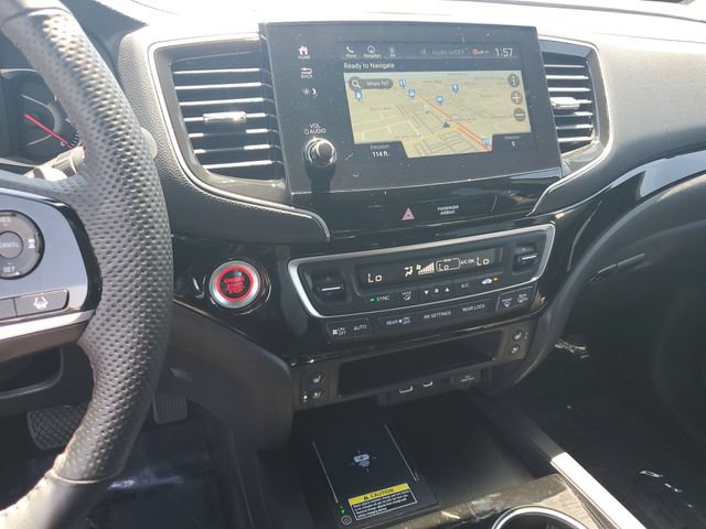 Certified 2024 Honda Passport Black Edition image 27