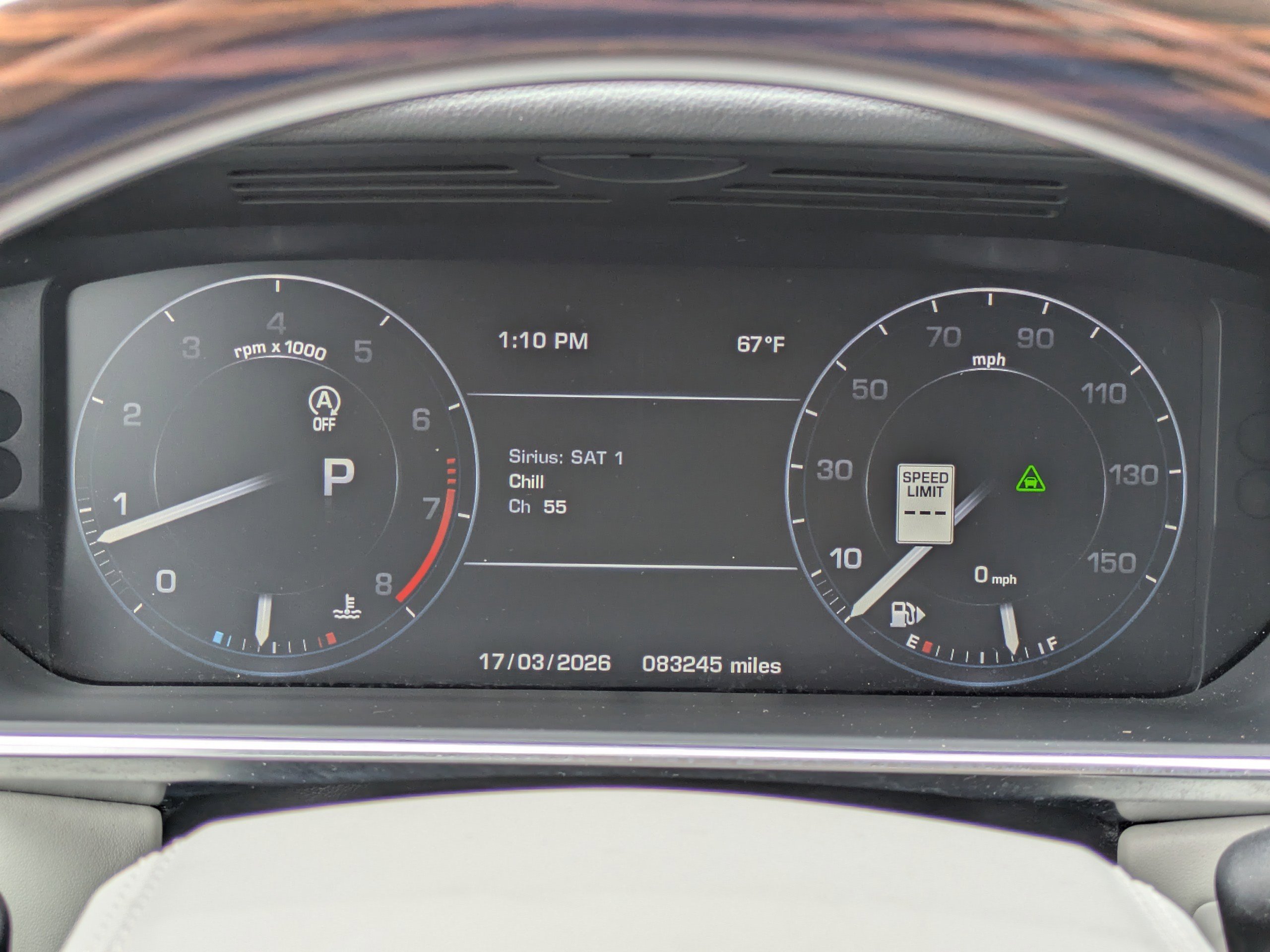 Used 2015 Land Rover Range Rover HSE image 27