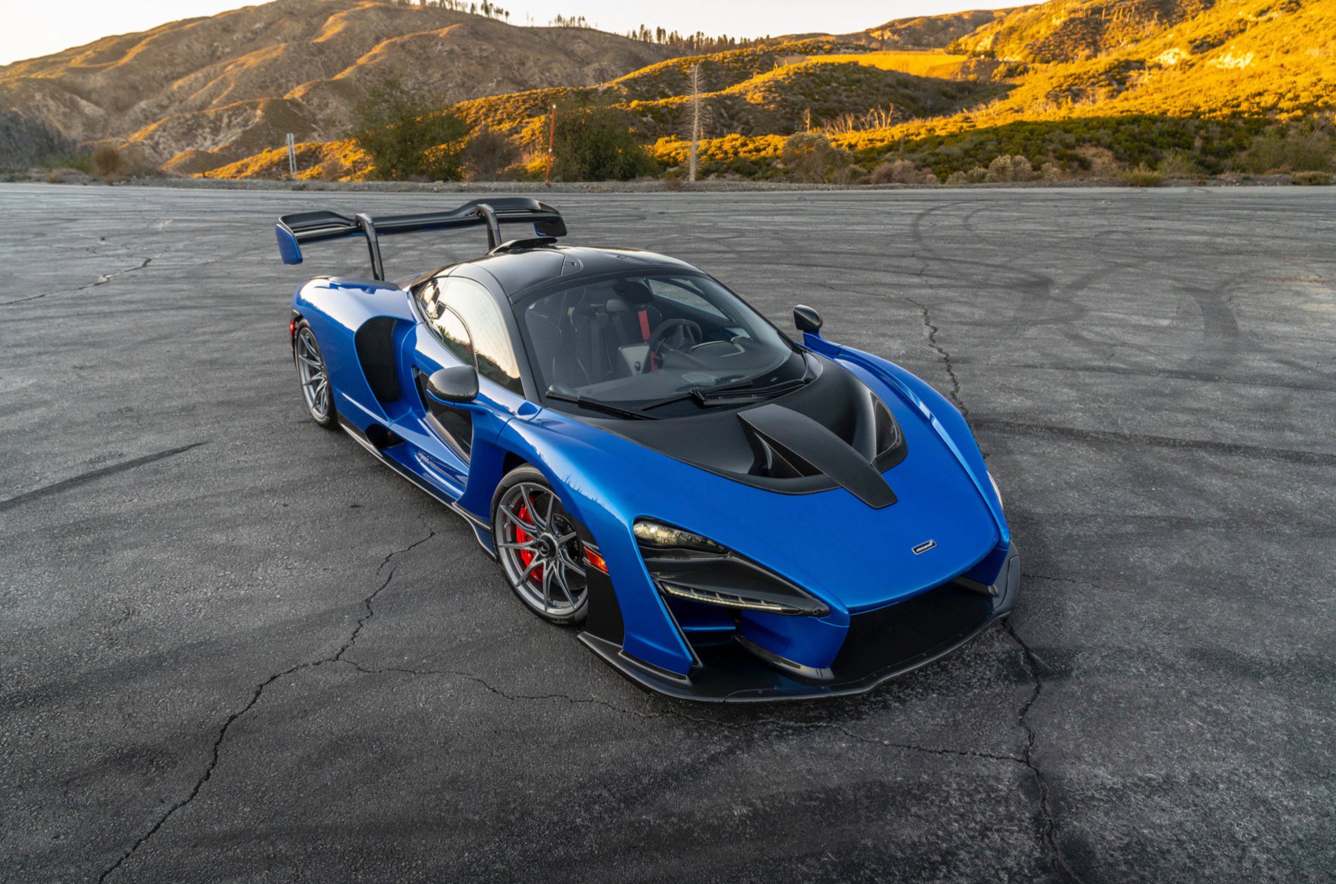 Used 2019 McLaren Senna Coupe ULTRA RARE Only 1685 Mil image 93