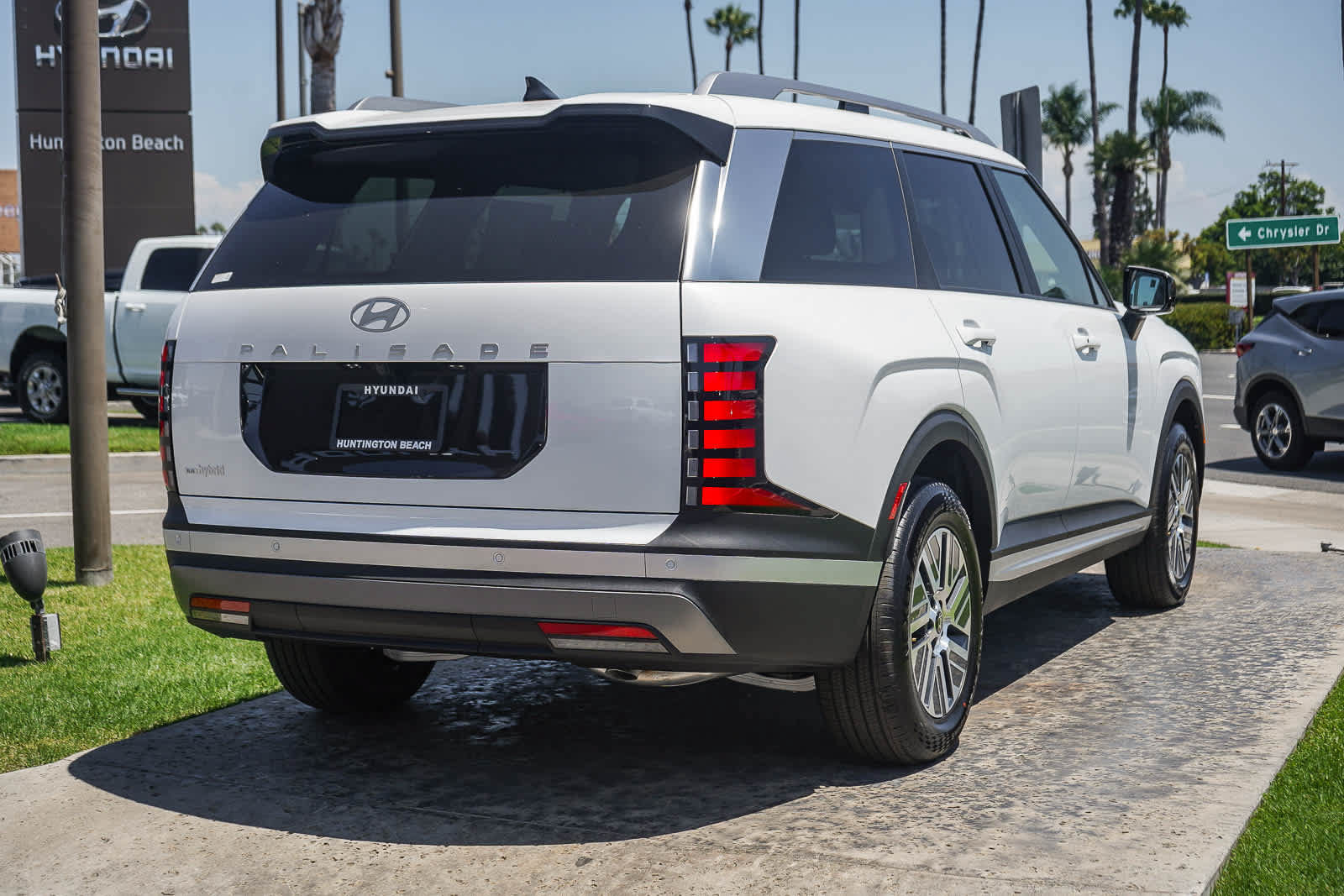 New 2026 Hyundai Palisade FWD Hybrid image 4