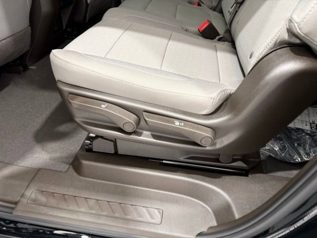 New 2026 Chevrolet Suburban LS w/ LPO, Dark Essentials Package image 18