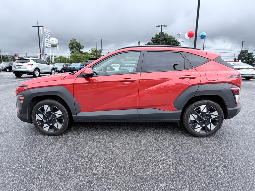Used 2024 Hyundai Kona SEL FWD image 5