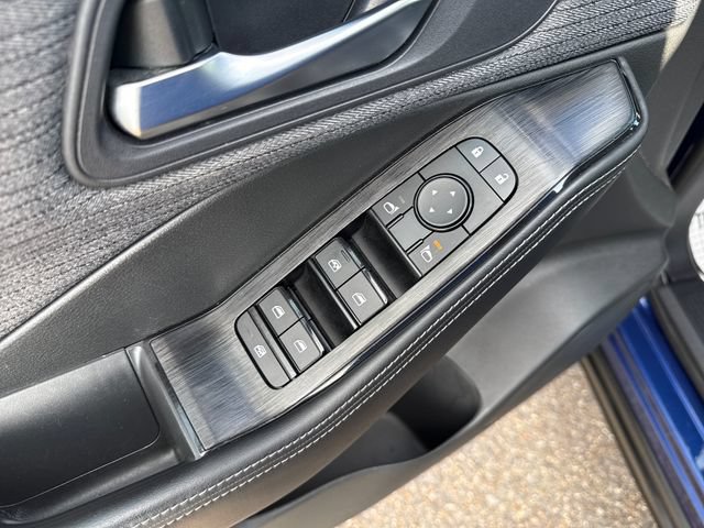 Certified 2023 Nissan Rogue SV FWD image 12