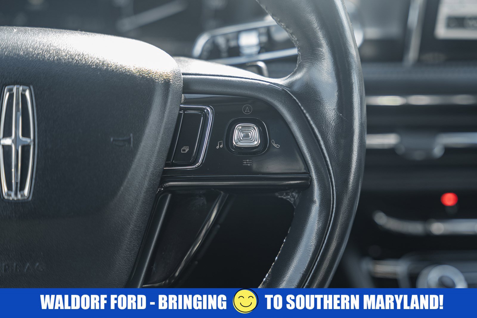 Used 2022 Lincoln Corsair Standard w/ Premium Package image 29