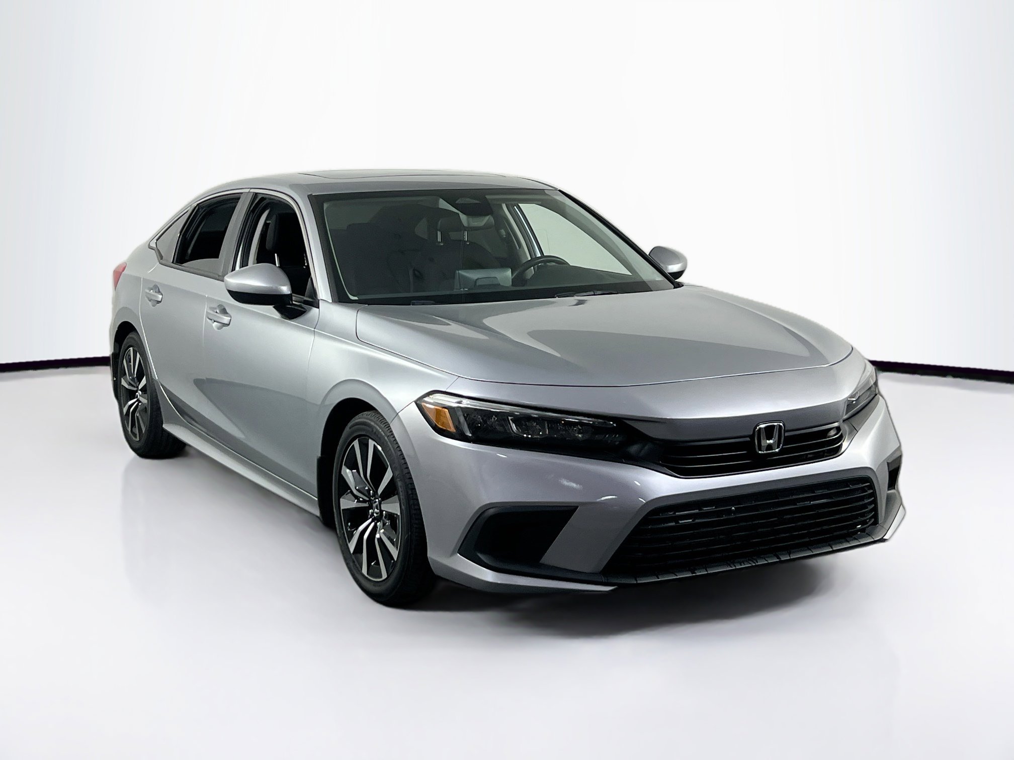 Used 2023 Honda Civic EX image 3
