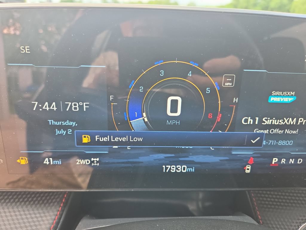 Certified 2025 Chevrolet Equinox RS w/ Safety and Technology Package AWD/4WD image 14