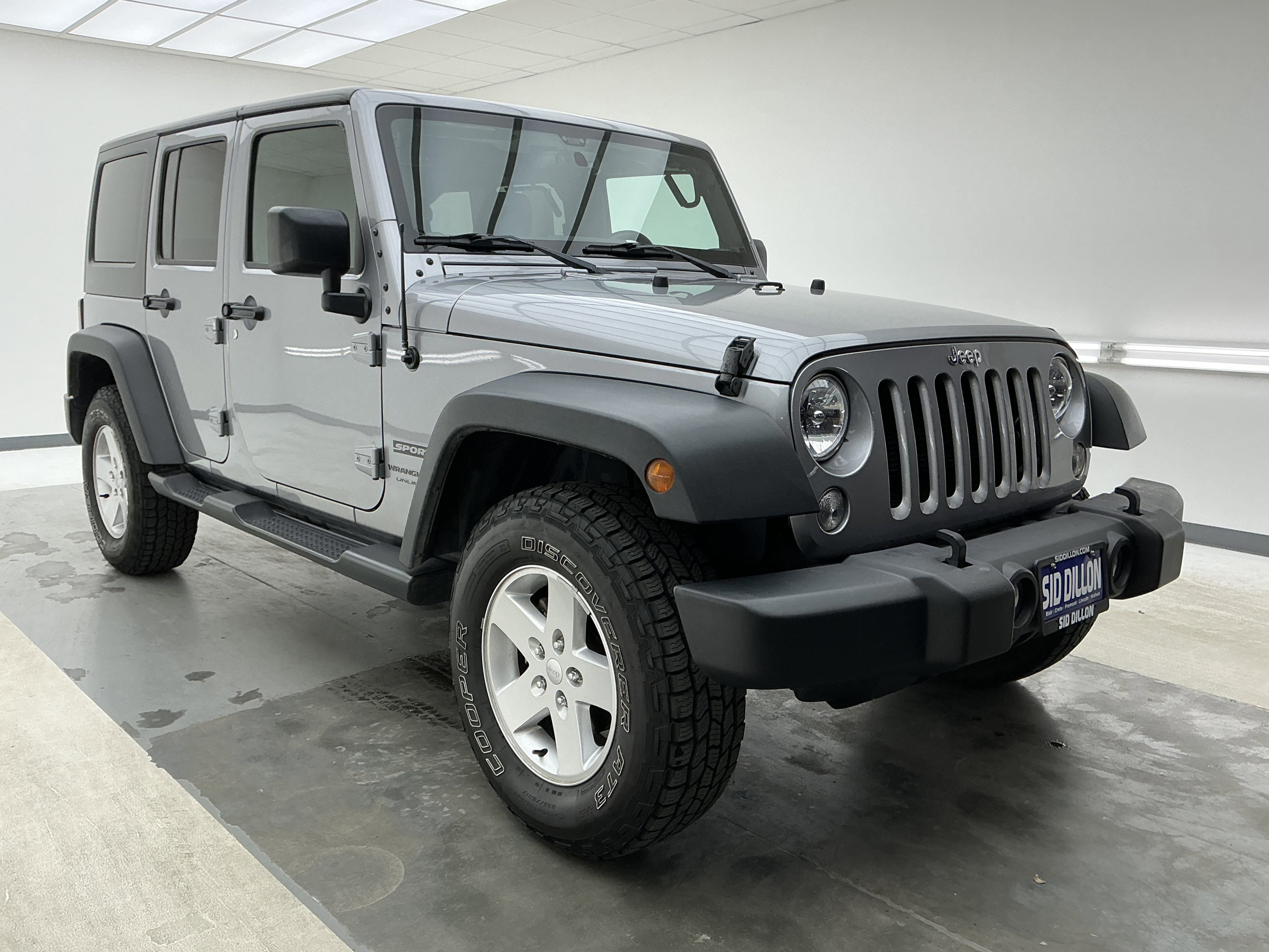 Used 2018 Jeep Wrangler Unlimited Sport S image 3
