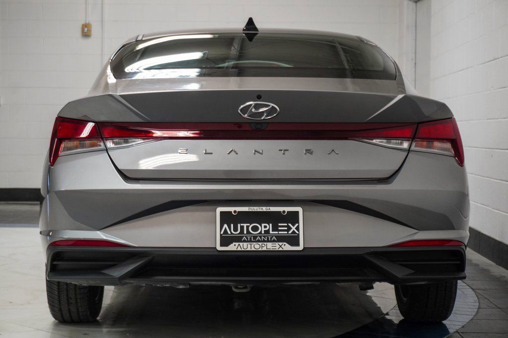 Used 2022 Hyundai Elantra SEL image 34