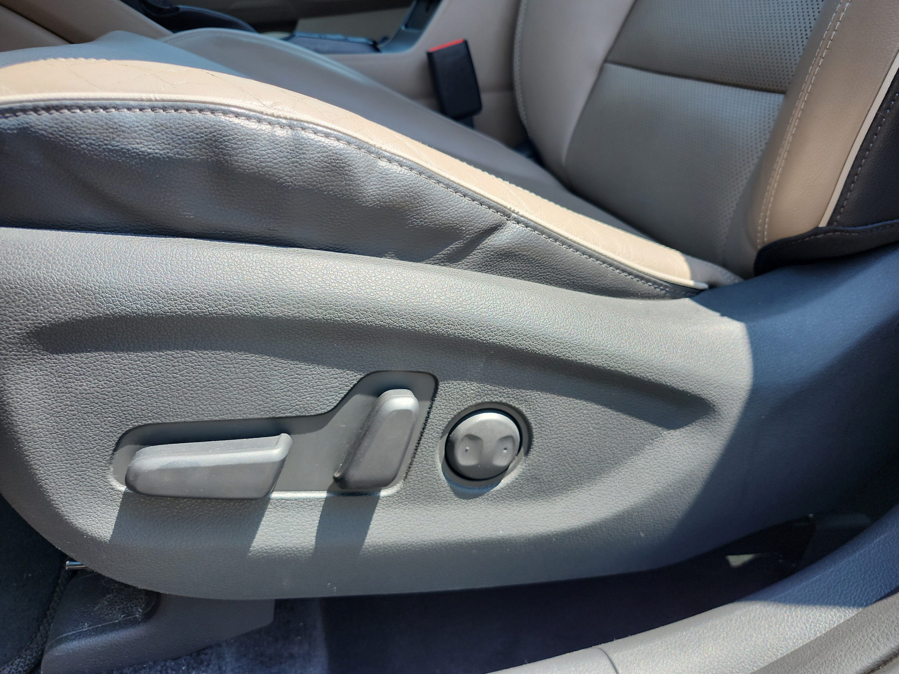 Used 2019 Hyundai Tucson Limited FWD image 14