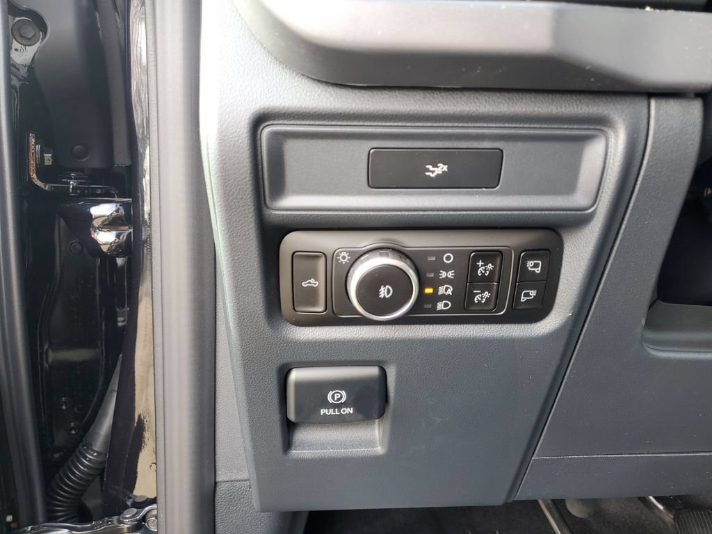 New 2026 Ford F150 XLT w/ Equipment Group 302A MID AWD/4WD image 23