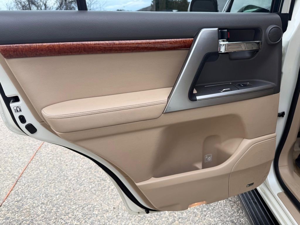 Used 2014 Toyota Land Cruiser AWD/4WD image 16