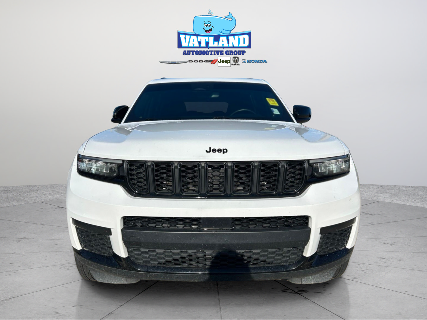 Used 2022 Jeep Grand Cherokee L Laredo RWD image 21