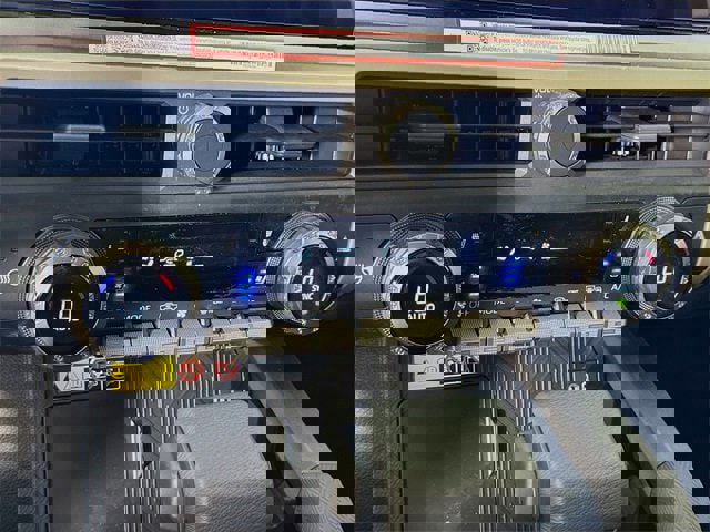 New 2025 Toyota Tacoma TRD Off-Road image 15