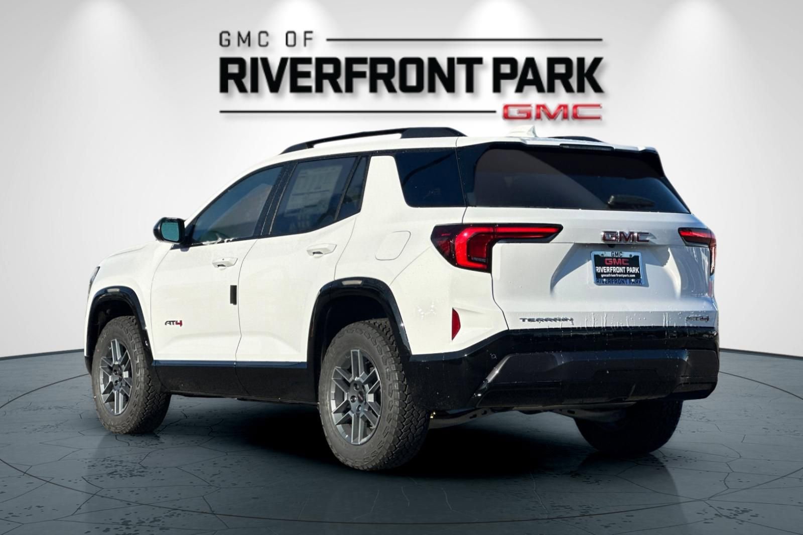 New 2026 GMC Terrain AT4 w/ LPO, Floor Liner Package AWD/4WD image 5
