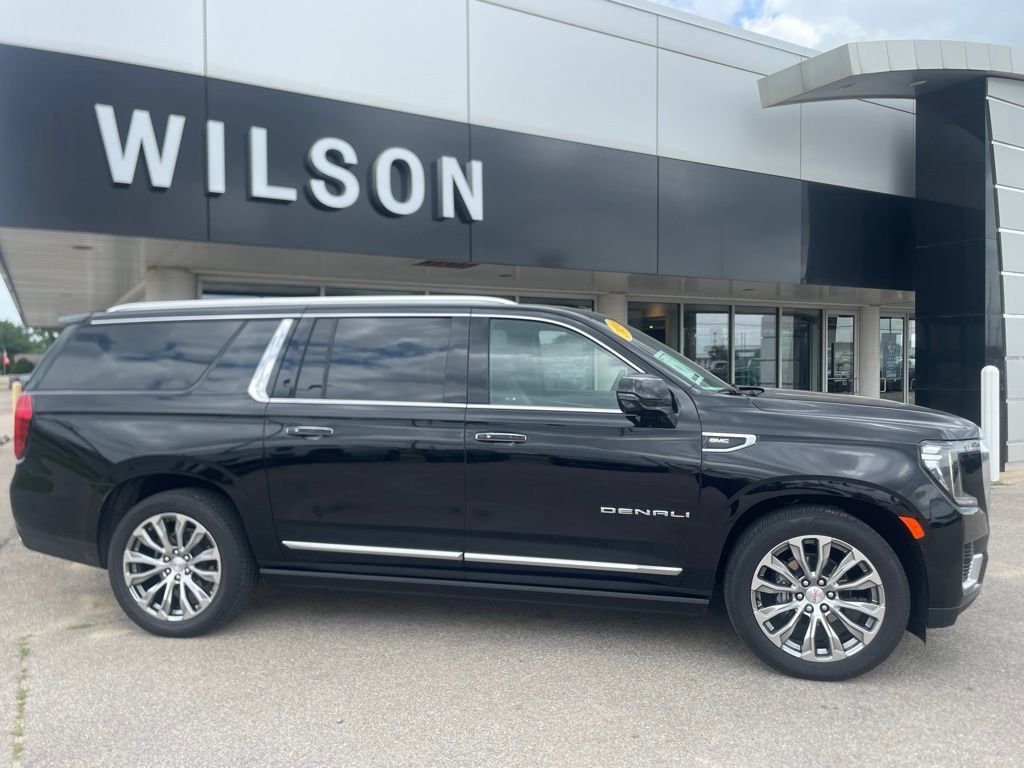 Used 2024 GMC Yukon XL Denali w/ Max Trailering Package AWD/4WD image 2