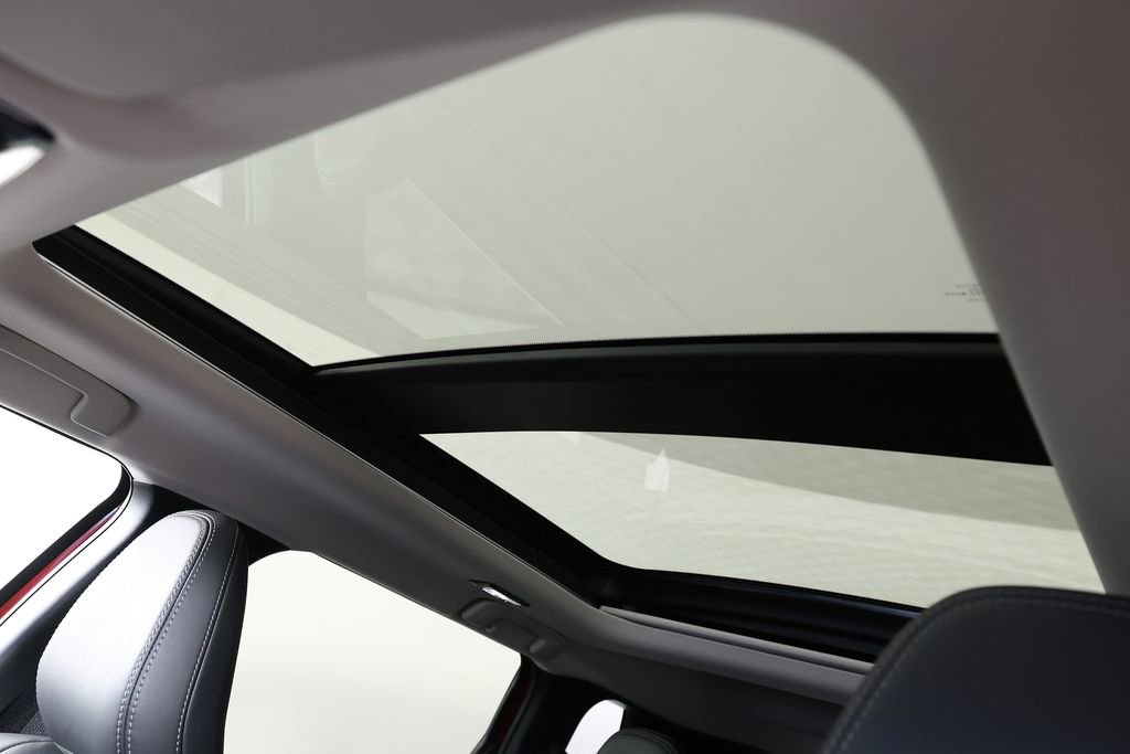 Used 2025 Mitsubishi Outlander SE image 32