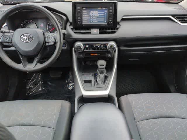 Used 2021 Toyota RAV4 XLE FWD image 15