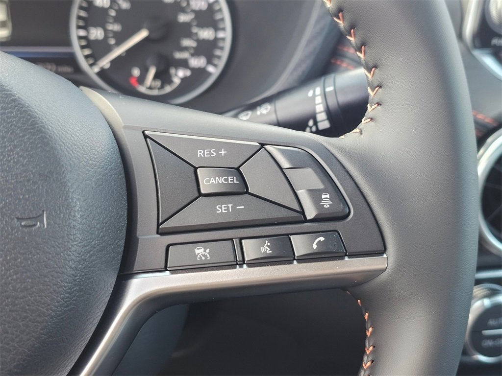 New 2025 Nissan Sentra SR image 32